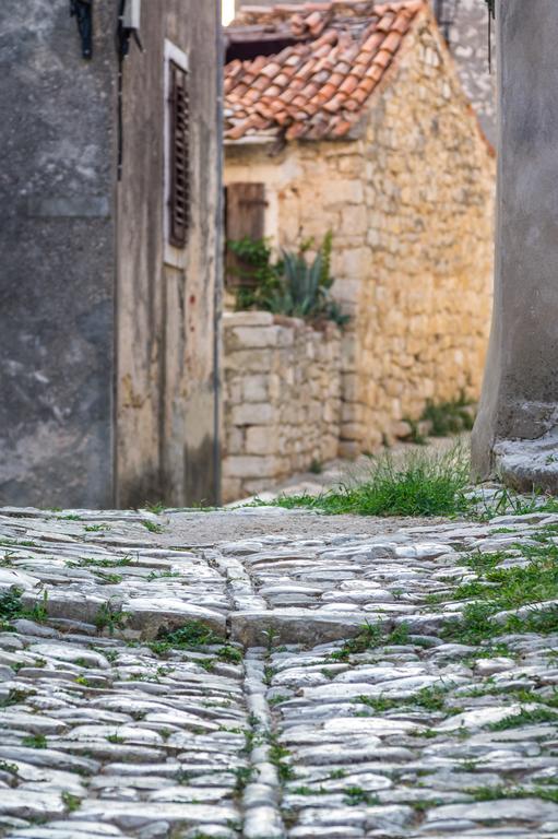 Aparthotel Castrum Novum Novigrad (Istria) ภายนอก รูปภาพ