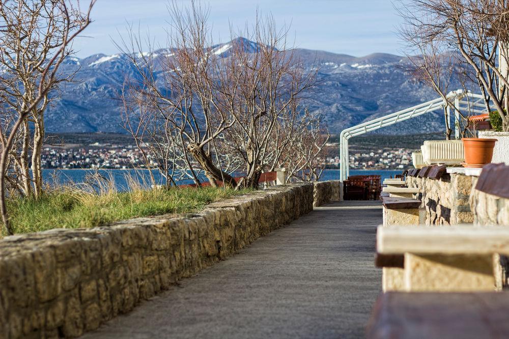 Aparthotel Castrum Novum Novigrad (Istria) ภายนอก รูปภาพ