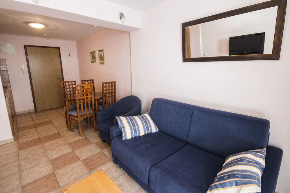 Aparthotel Castrum Novum Novigrad (Istria) ภายนอก รูปภาพ