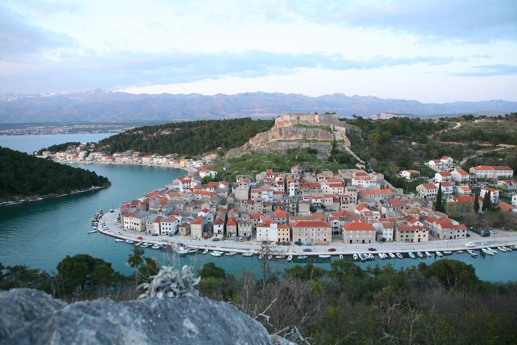 Aparthotel Castrum Novum Novigrad (Istria) ภายนอก รูปภาพ